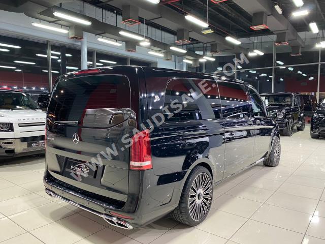 2023 مرسيدس - بنز في 250