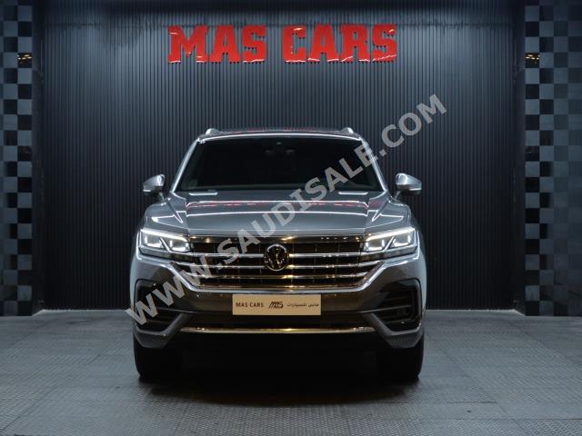 2023 فولكس واجن طوارق أر - لاين