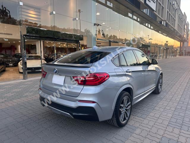 2018 بي ام دبليو الفئة اكس 4