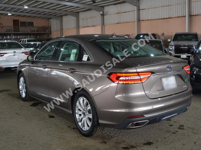 2022 Ford Taurus