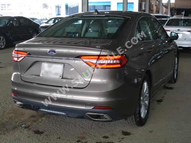 2022 Ford Taurus