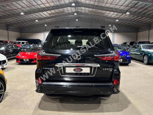 2020 لكزس إل إكس 570 اس