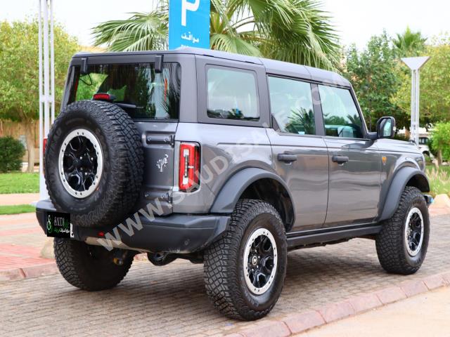 2021 فورد برونكو باد لاندس