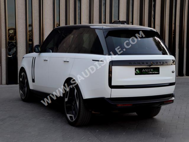 2022 لاند روفر رينج روفر اتش اس اي