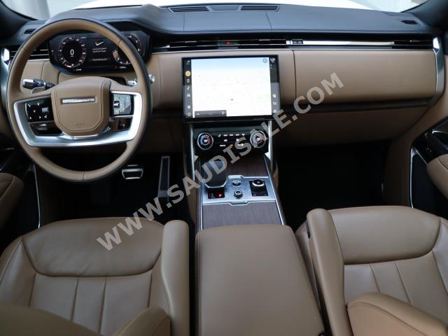 2022 لاند روفر رينج روفر اتش اس اي