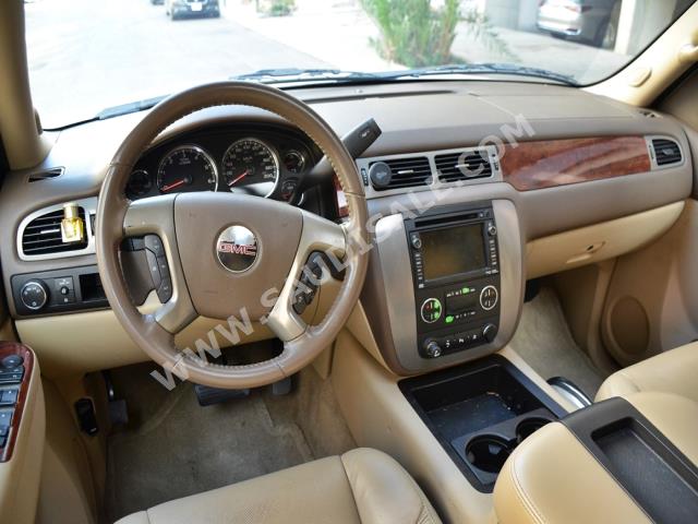 2011 GMC Yukon SLT