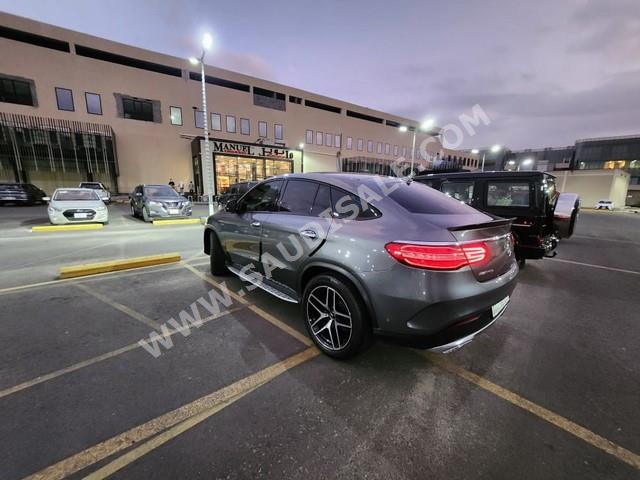 2017 مرسيدس - بنز جي إل إي 43 أي إم جي