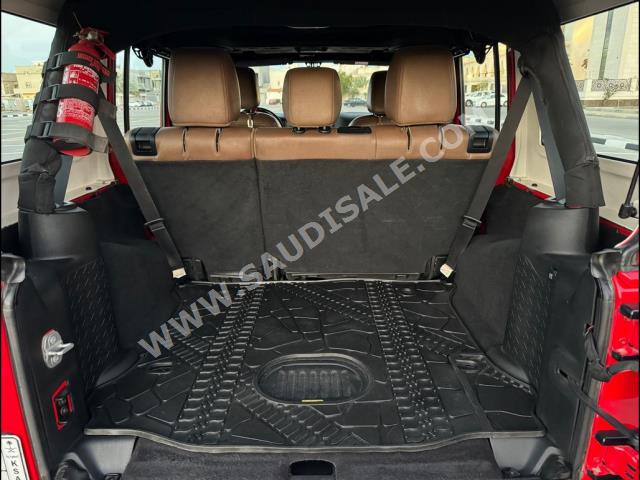 2017 جييب رانجلر صحارى