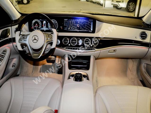 2018 مرسيدس - بنز إس 560