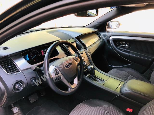 2015 Ford Taurus SEL