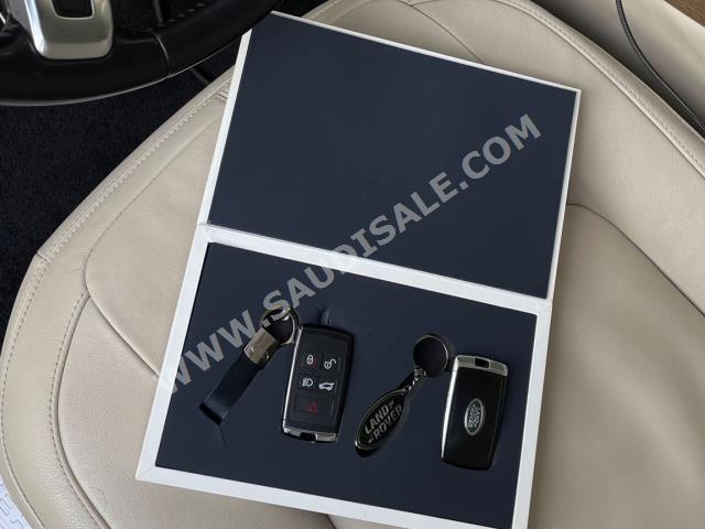 2018 لاند روفر رينج روفر اتش اس اي