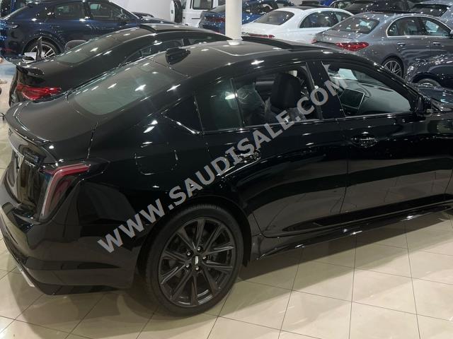 2022 كاديلاك سي تي 5