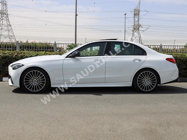 2023 مرسيدس - بنز سي 300