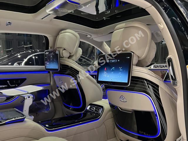 2022 مرسيدس - بنز إس 680 مايباخ
