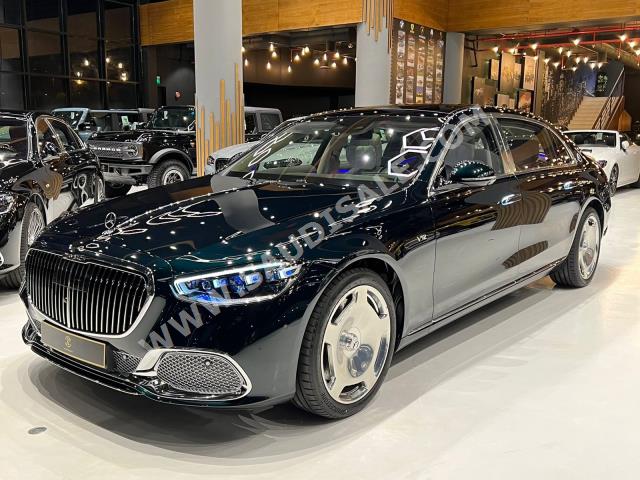 2022 مرسيدس - بنز إس 680 مايباخ