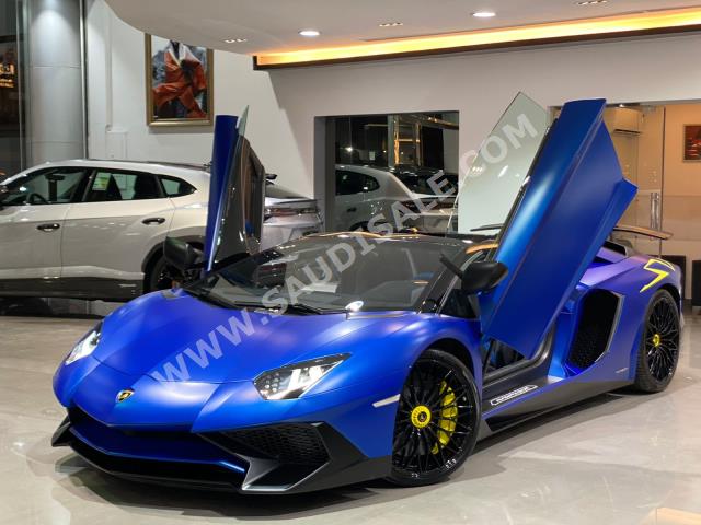 2017 لمبرجيني افنتادور اس في