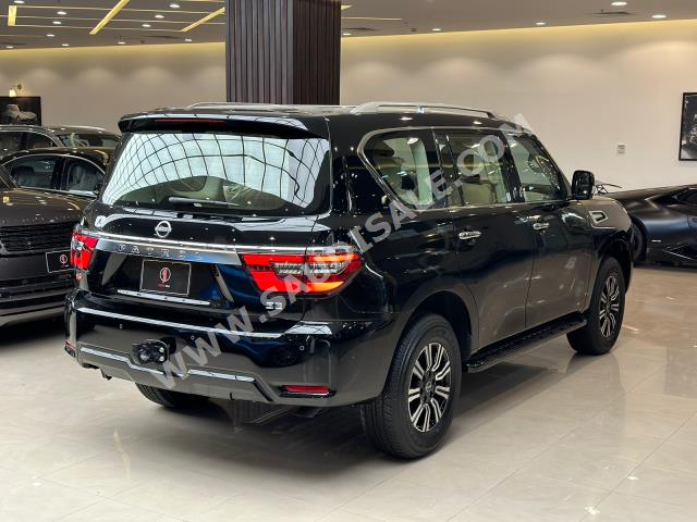 2023 Nissan Patrol SE2