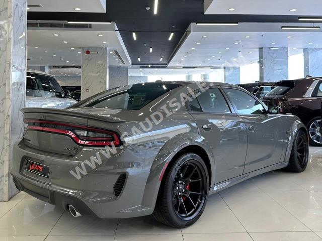 2023 دودج تشارجر اس ار تي