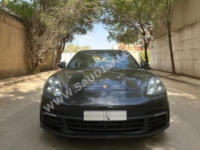 2017 بورش بانميرا 4 اس