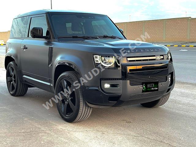 2023 لاند روفر ديفيندر إصدار كارباثيان