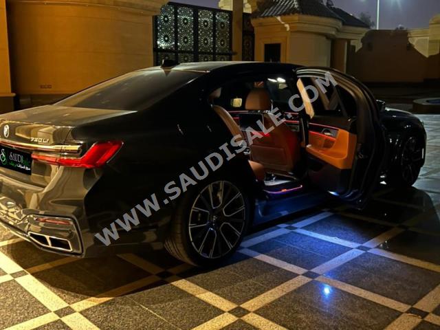 2019 بي ام دبليو الفئة السابعة 730 إل أي