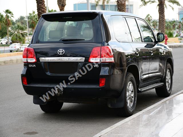 2011 تويوتا لاند كروزر جي اكس ار