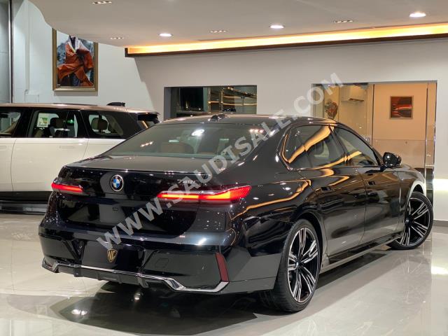 2023 بي ام دبليو الفئة السابعة 740أي