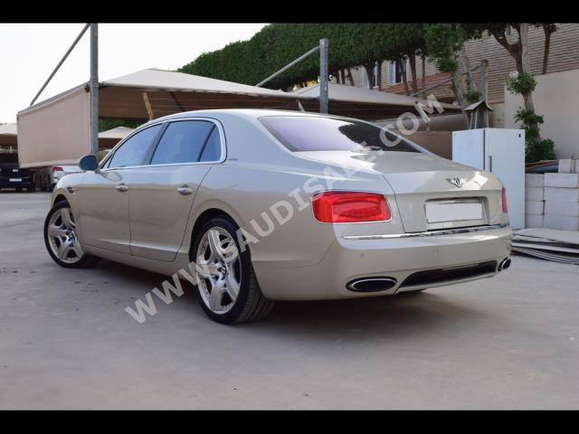 2014 بنتلي كونتيننتل فلاينج سبير دابليو 12