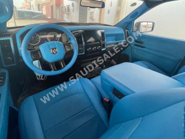 2012 دودج رام