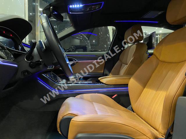 2023 اودي اي 8 ال