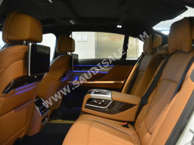2021 BMW 7 Series 750Li