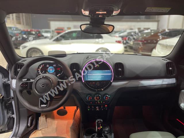 2023 ميني كونتري مان اس