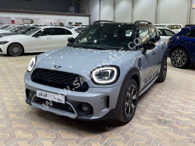 2023 ميني كونتري مان اس