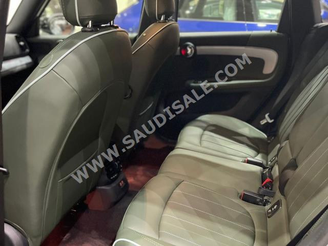 2023 ميني كونتري مان اس