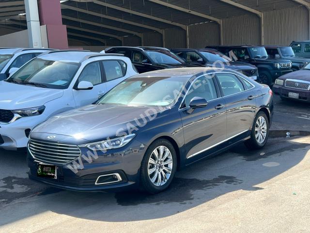 2021 Ford Taurus Titanium