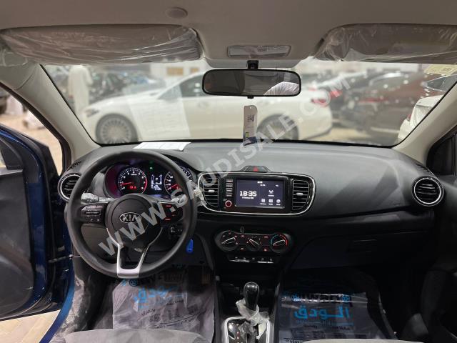 2021 كيا بيجاس