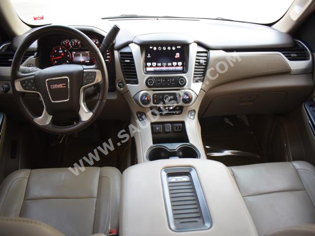2016 GMC Yukon SLT