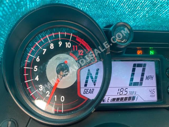 2022 يــاماها واي اكس زد 1000 ار اس اس