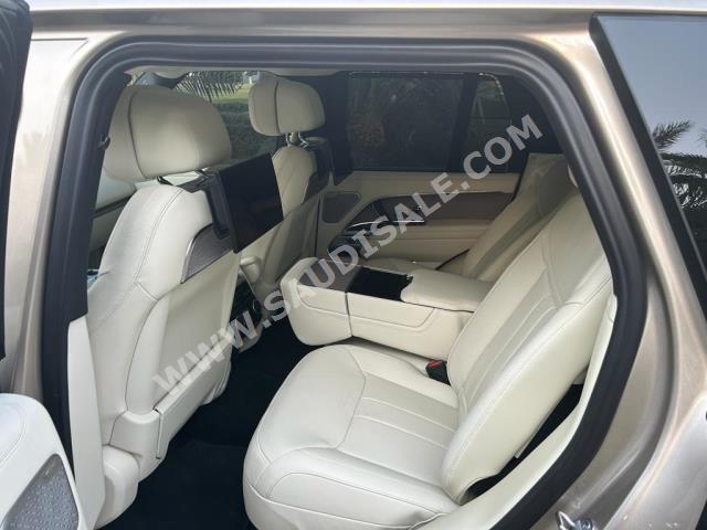 2022 لاند روفر رينج روفر فيرست اديشن