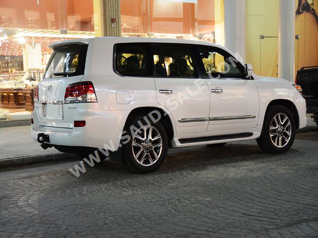 2015 Lexus LX 570