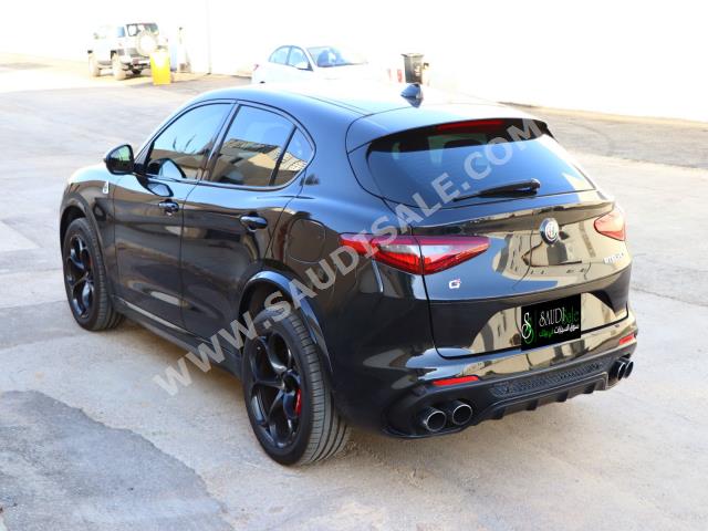 2018 الفا روميو ستيلفيو