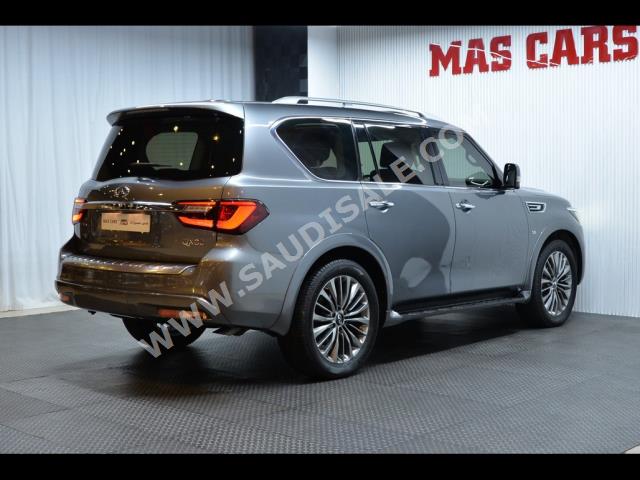 2020 انفينيتي كيو اكس 80