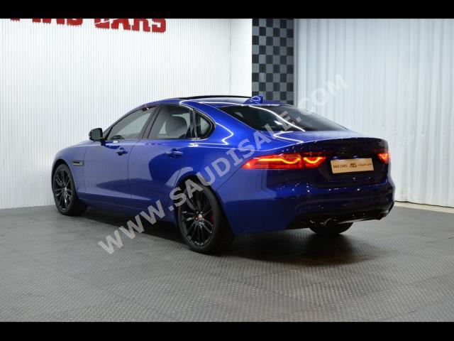 2018 جاكوار اكس اف