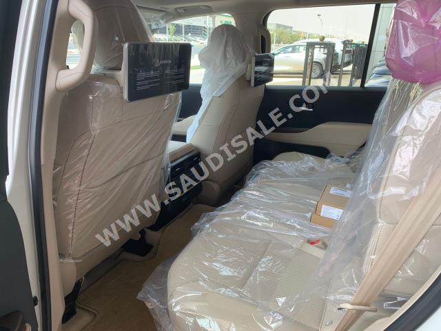 2023 تويوتا لاند كروزر جي اكس ار