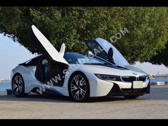 2017 بي ام دبليو 8 أي