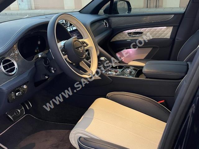 2022 بنتلي بنتايجا