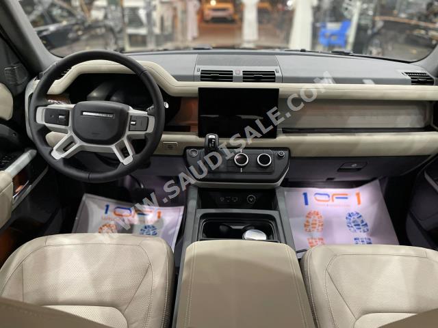 2023 لاند روفر ديفيندر اس اي