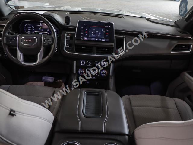 2022 جي ام سي يوكون اس ال اي