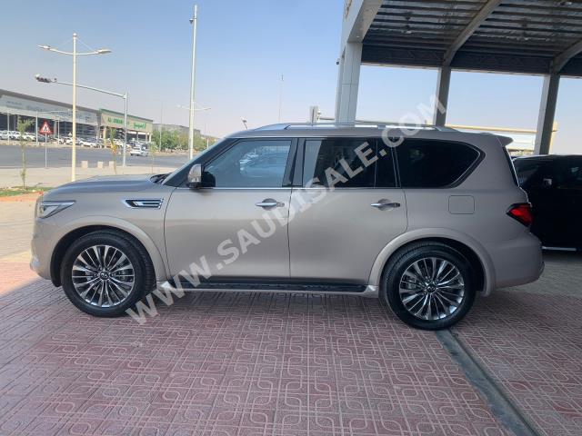 2021 انفينيتي كيو اكس 80