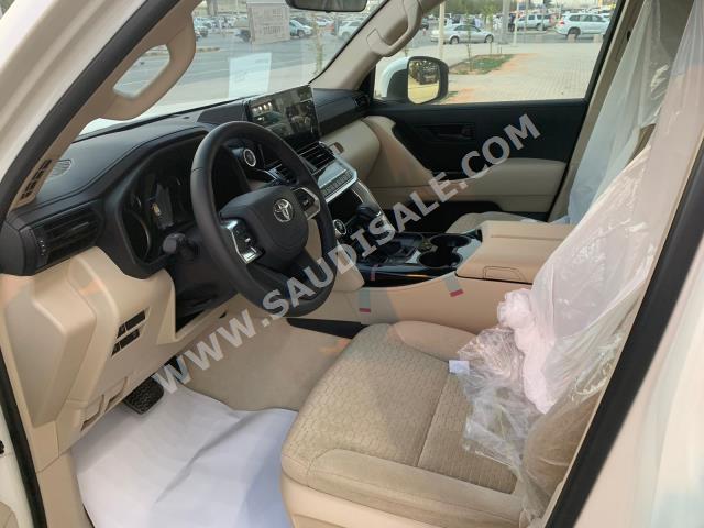 2023 تويوتا لاند كروزر جي اكس ار2